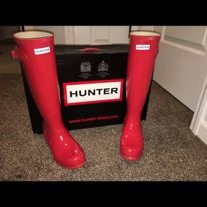 Red glossy tall hunter boots!